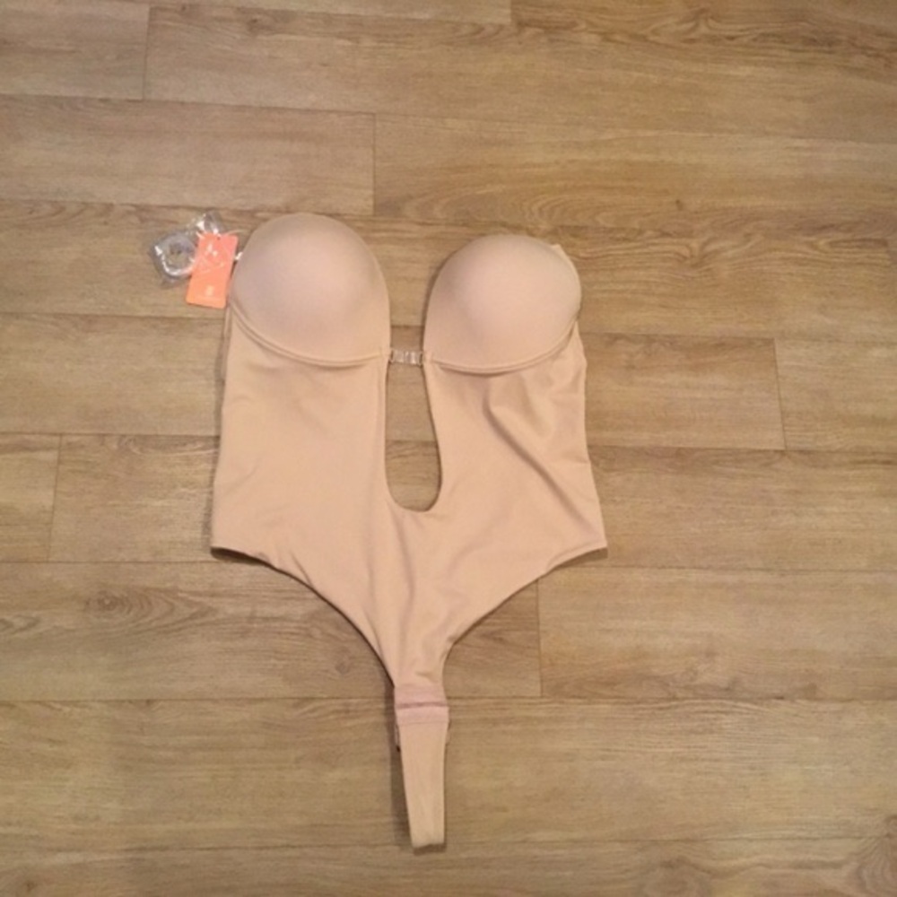 Women's Backless Built-in Bra Body
Seamless Bodysuit Shapewear
